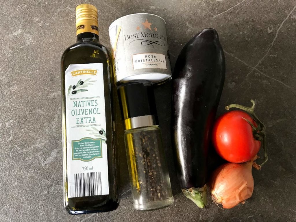 Ingredients for Turkish grilled eggplant spread