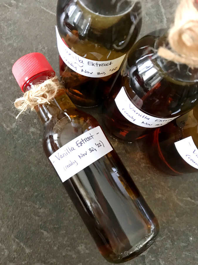 How to make vanilla extract at home