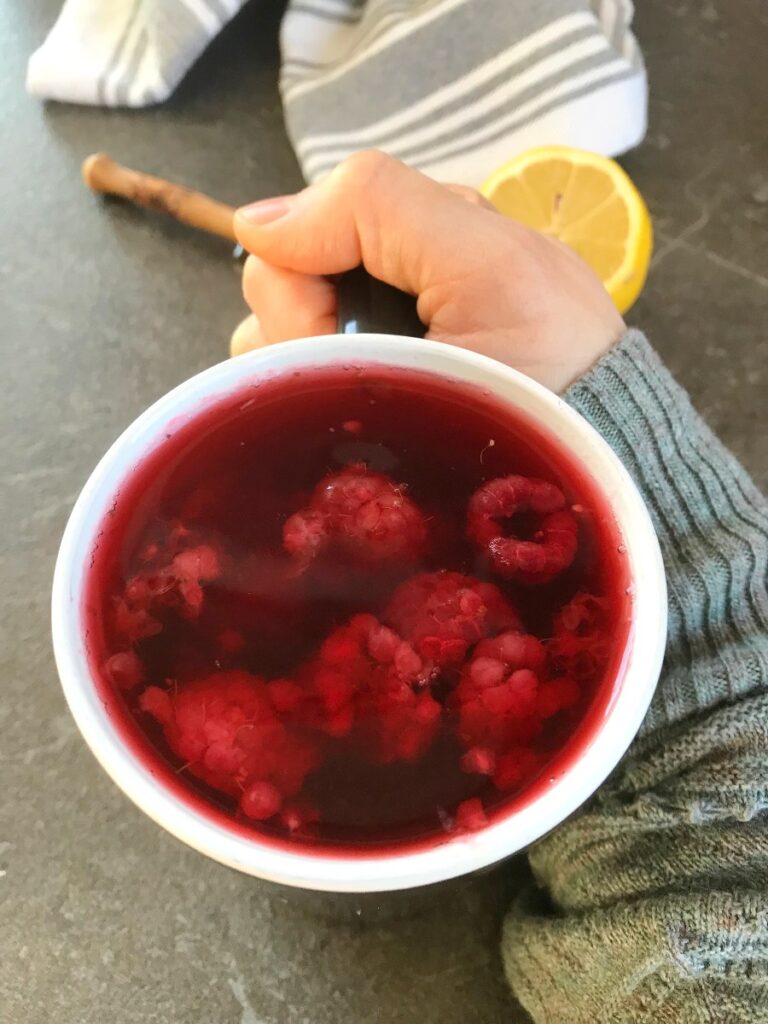 Raspberry Tea for Colds with Honey and Lemon