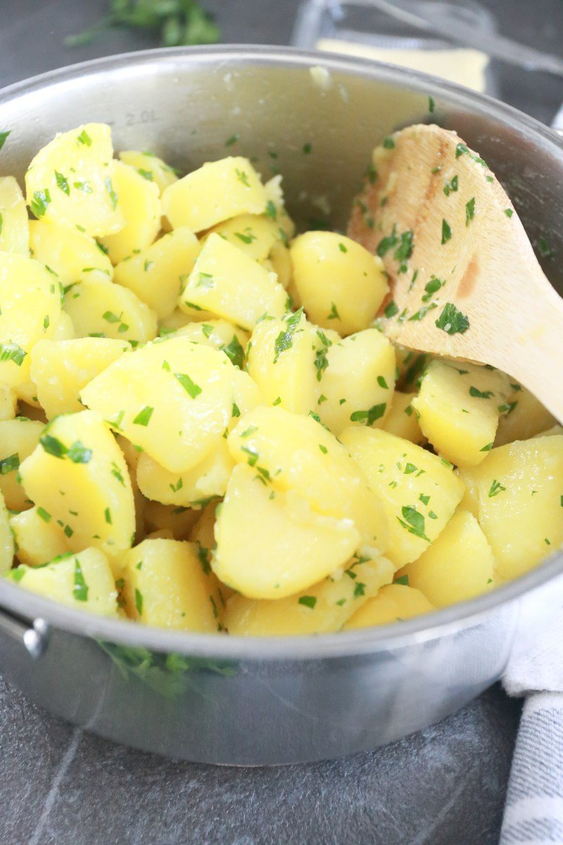 Butter Potatoes with Parsley - emkayskitchen