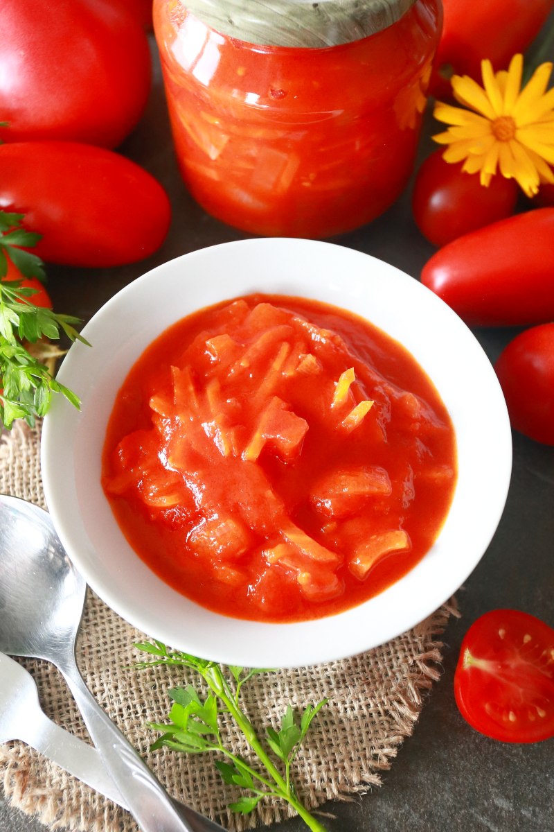 Lecho served in a bowl