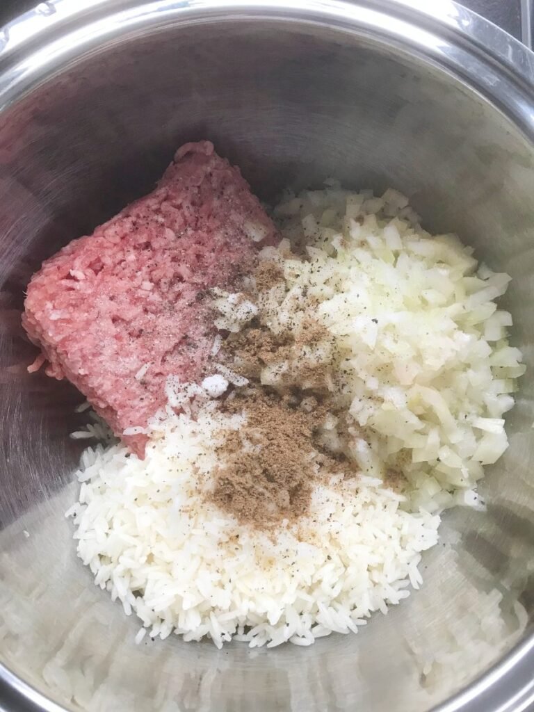 Pepper filling ingredients in a bowl