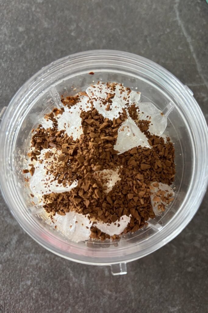 Crushed ice with sugar and instant coffee